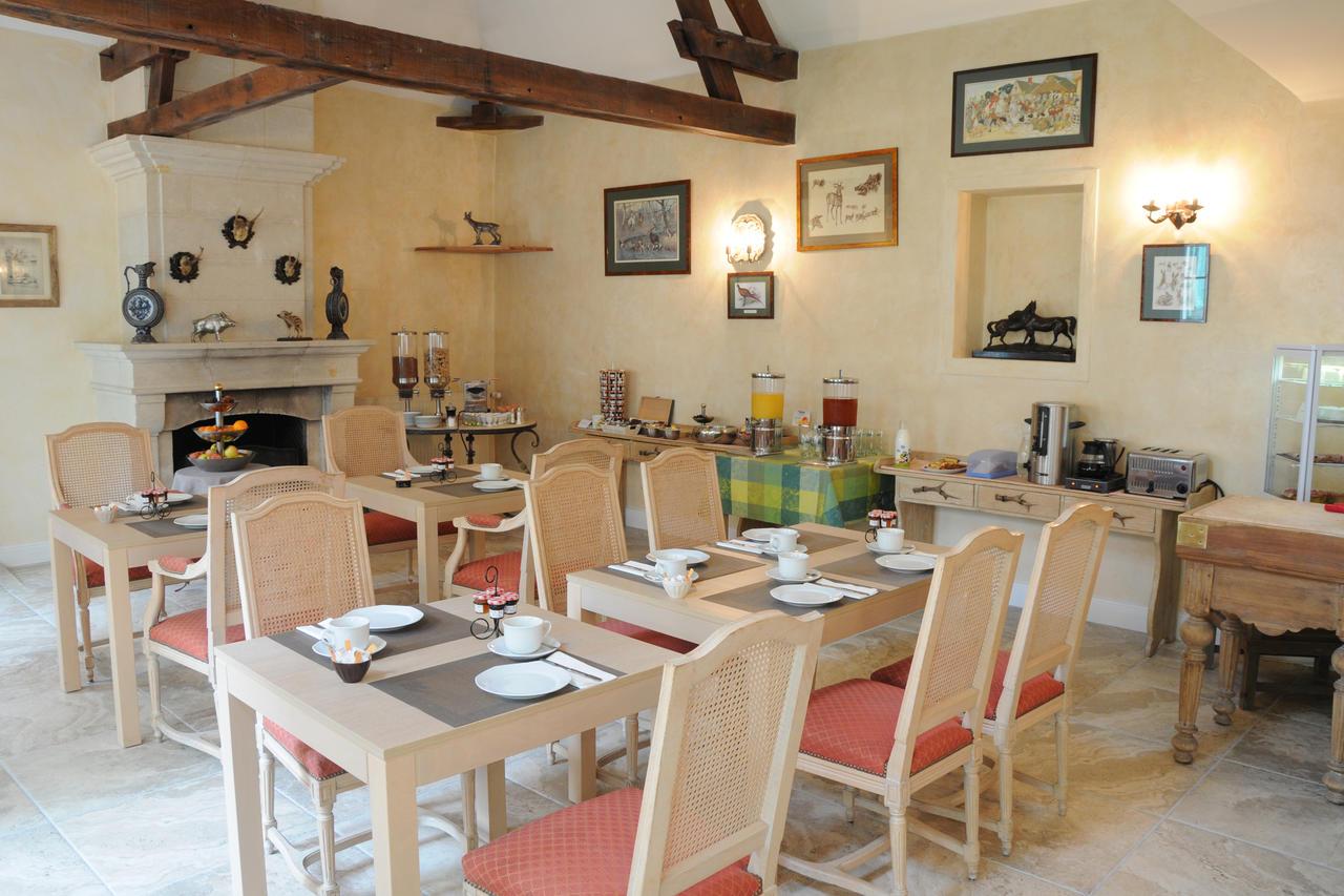 Logis Domaine De Valaudran Hotel ซาลบรีส์ ภายนอก รูปภาพ