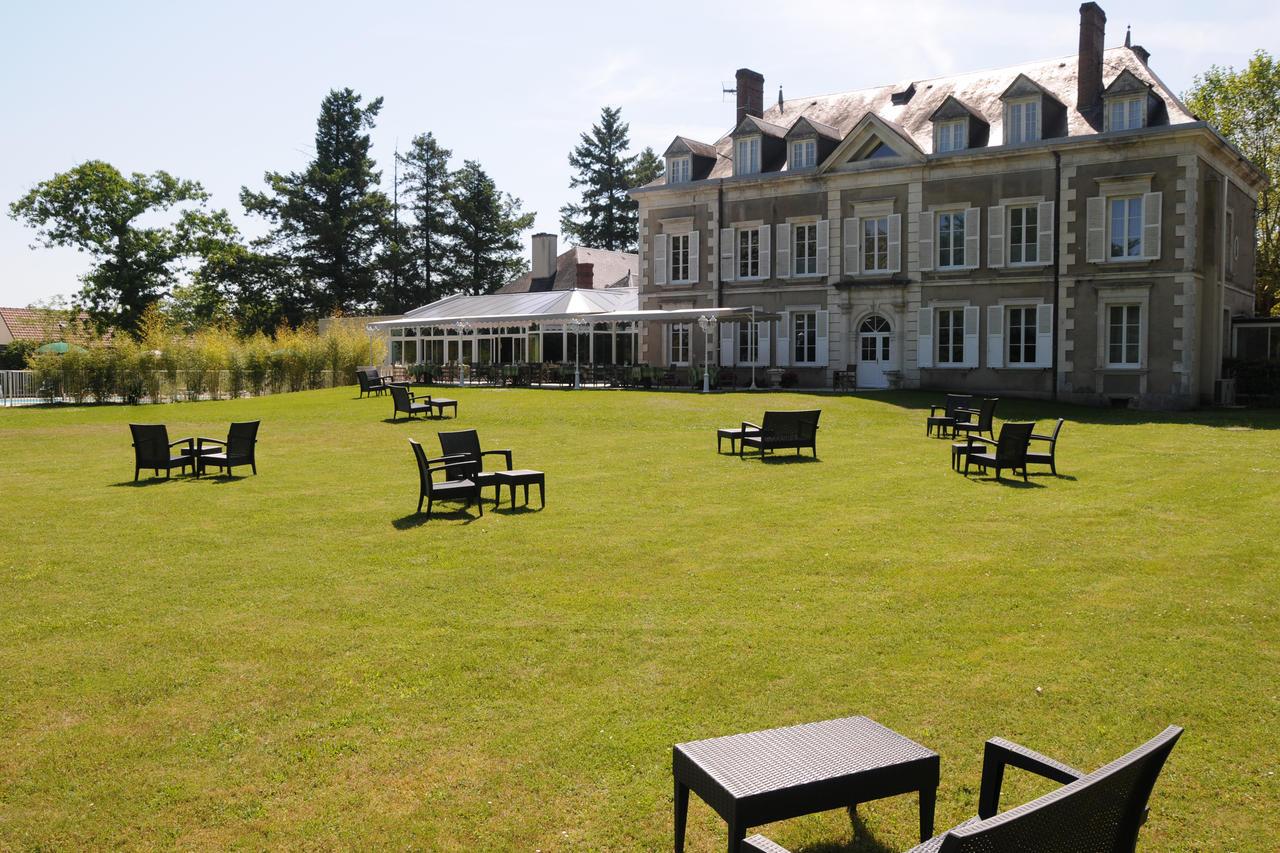 Logis Domaine De Valaudran Hotel ซาลบรีส์ ภายนอก รูปภาพ