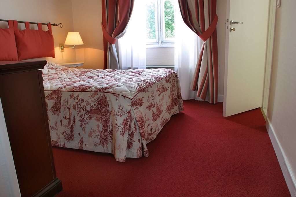 Logis Domaine De Valaudran Hotel ซาลบรีส์ ห้อง รูปภาพ