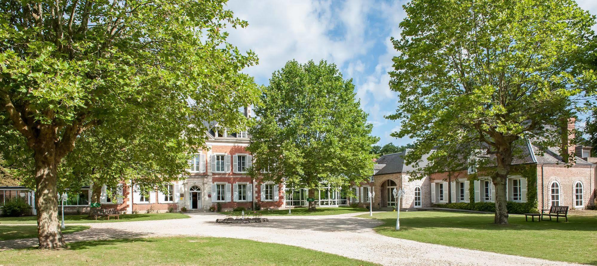 Logis Domaine De Valaudran Hotel ซาลบรีส์ ภายนอก รูปภาพ