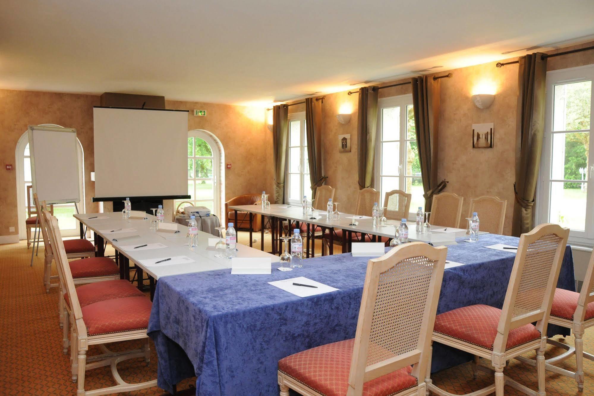 Logis Domaine De Valaudran Hotel ซาลบรีส์ ภายนอก รูปภาพ