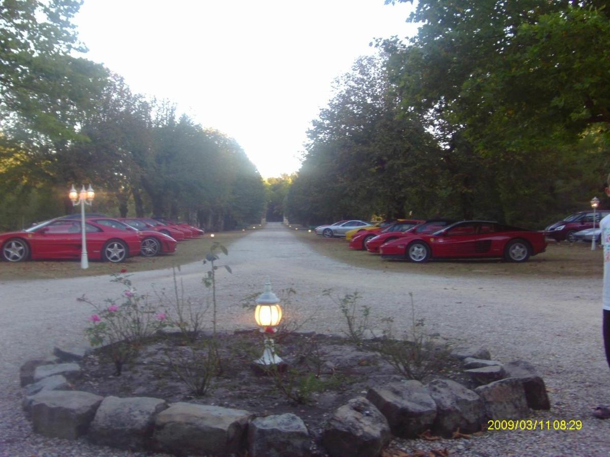 Logis Domaine De Valaudran Hotel ซาลบรีส์ ภายนอก รูปภาพ