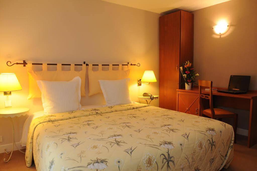 Logis Domaine De Valaudran Hotel ซาลบรีส์ ภายนอก รูปภาพ